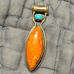 Vintage 925 silver pendant featuring orange spiny oyster and turquoise stones